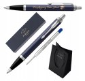 DŁUGOPIS PARKER IM MATOWY NIEBIESKI Z GRAWEREM I TOREBKĄ PREZENTOWĄ