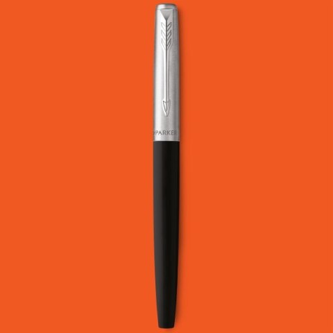 PARKER JOTTER CZARNE PIÓRO Z GRAWEREM WYMAZYWACZ BIC I NABOJE WRAZ TOREBKĄ